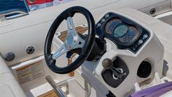 the best price on GANS - Ferretti Yachts