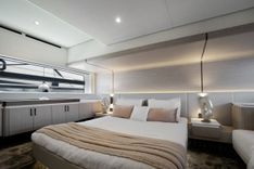 Buy a GUYAL - Azimut Yachts at Shestakov Yacht Sales