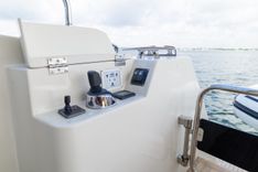 Buy a yacht NA