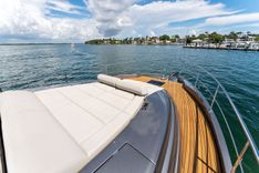 Купить яхту QUANTUM - PERSHING в Shestakov Yacht Sales