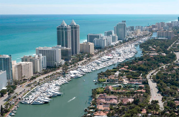 Miami Boat Show 2014